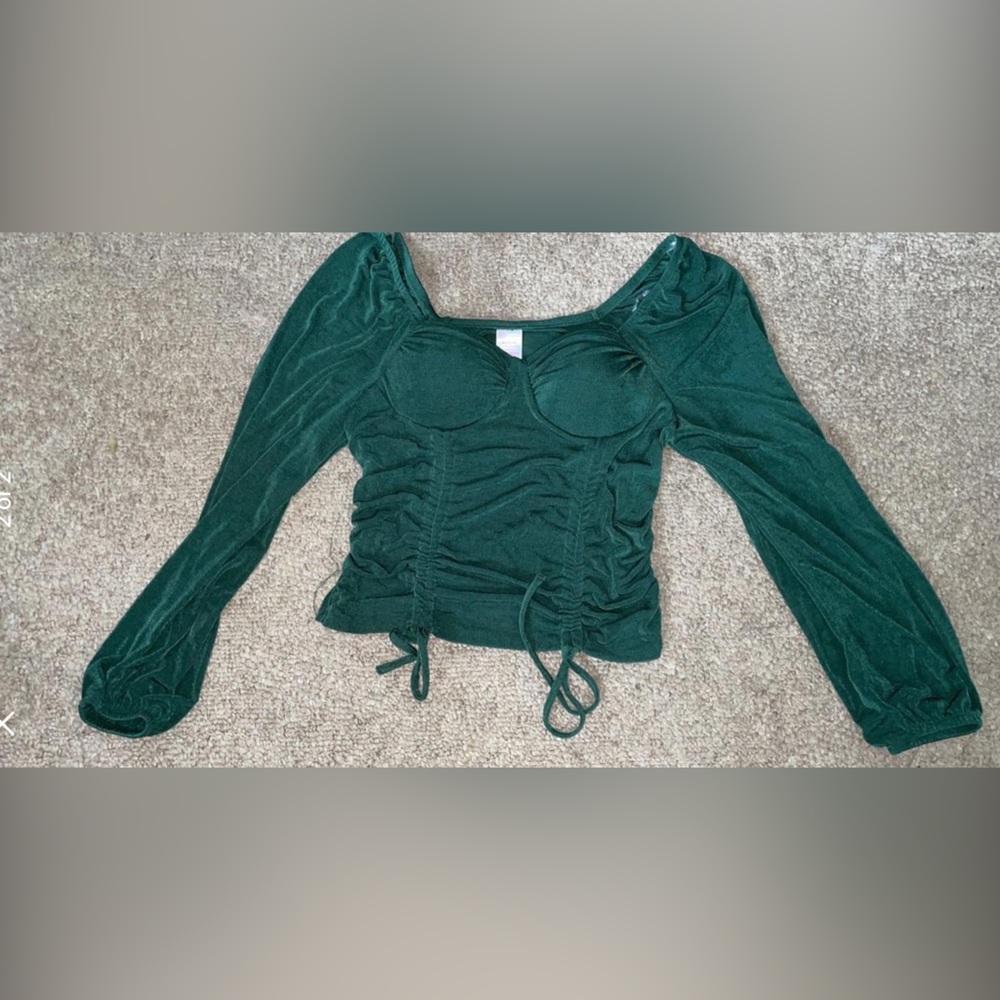 Green no boundaries top